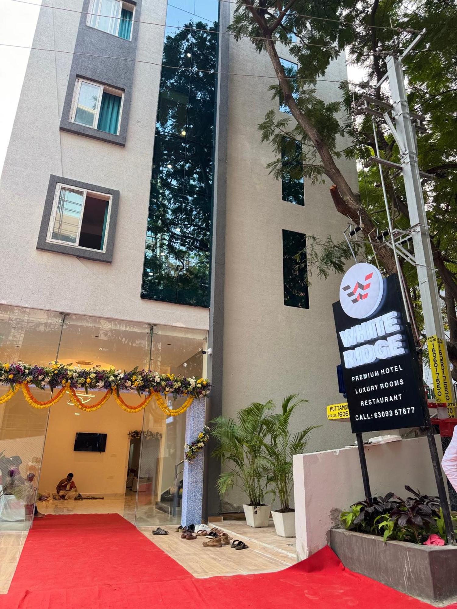 White Ridge Premium Hotel Hyderabad Exteriör bild