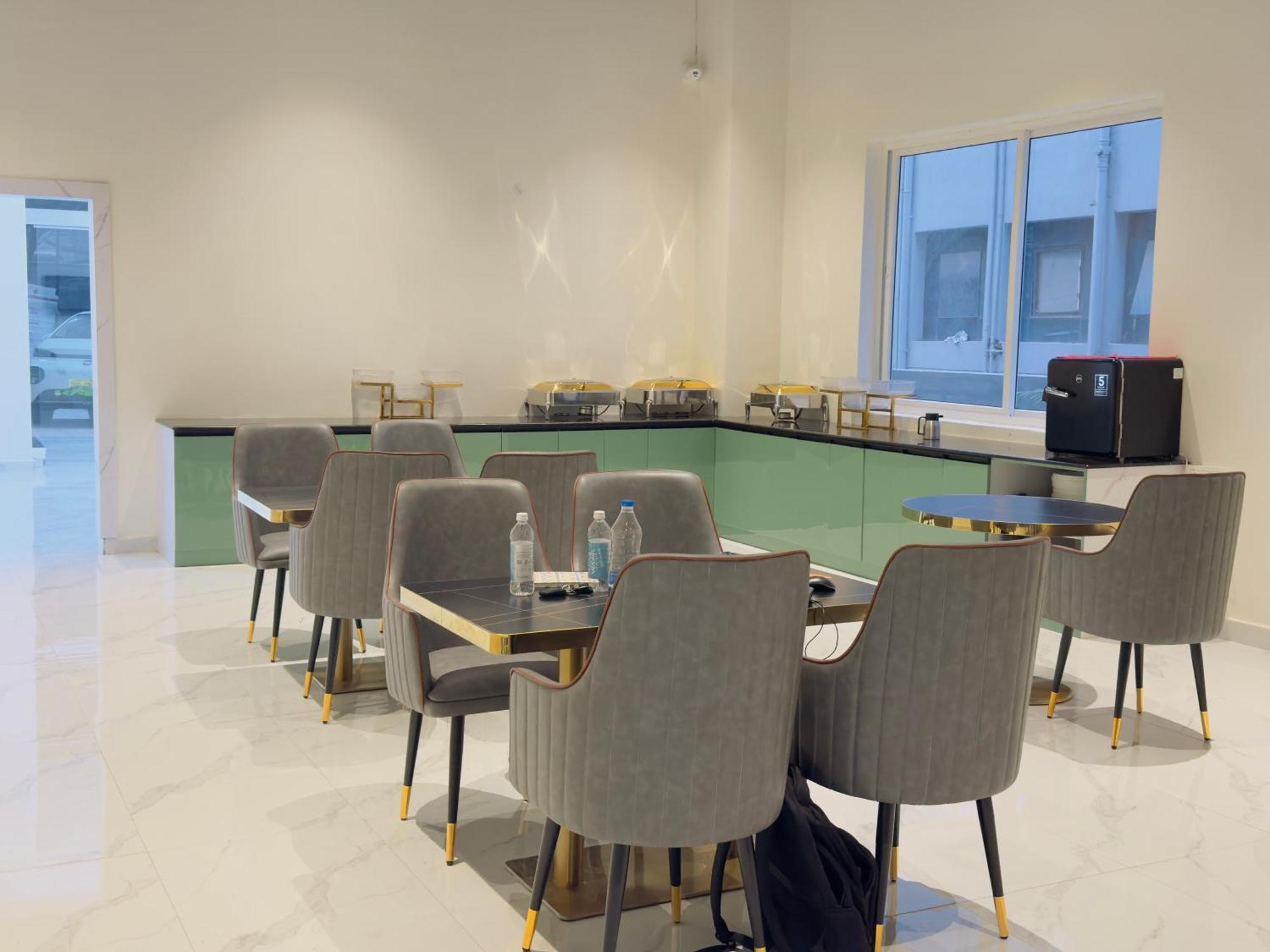 White Ridge Premium Hotel Hyderabad Exteriör bild